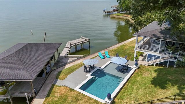 415 Pine Brook Drive, Livingston, TX 77351