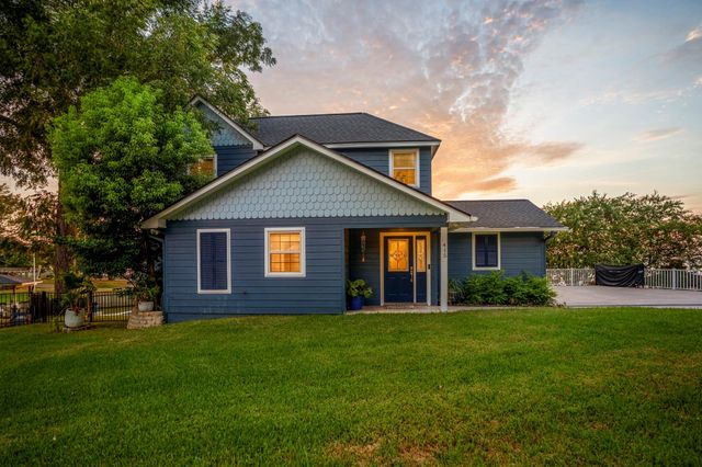 415 Pine Brook Drive, Livingston, TX 77351