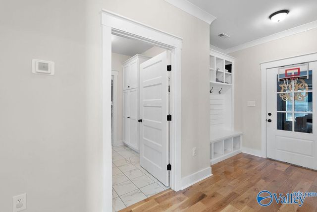 550 Plantation Point, Scottsboro, AL 35769