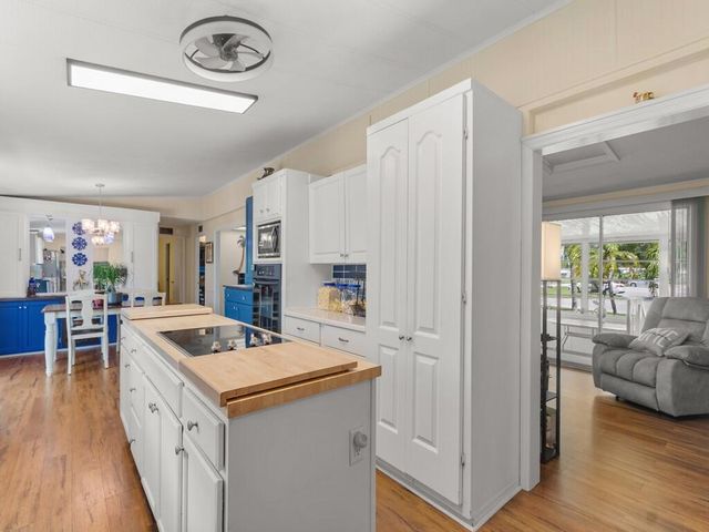 78 W Caribbean, Port St. Lucie, FL 34952