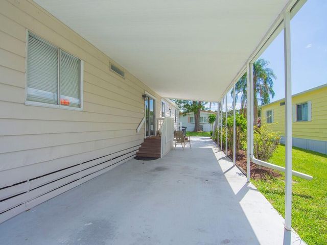78 W Caribbean, Port St. Lucie, FL 34952