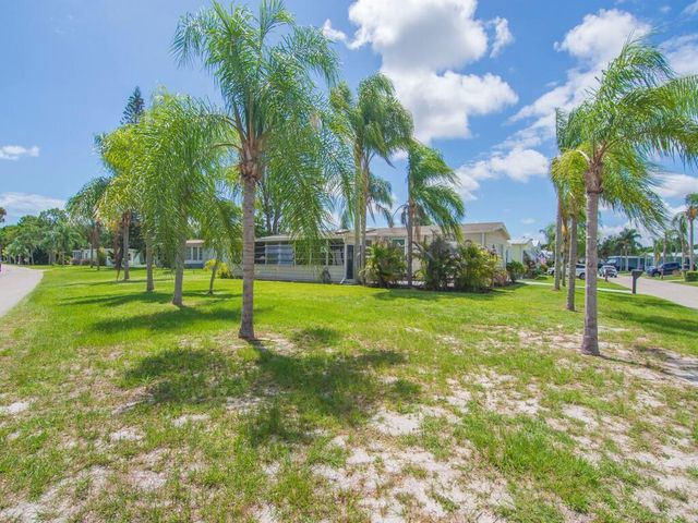 78 W Caribbean, Port St. Lucie, FL 34952