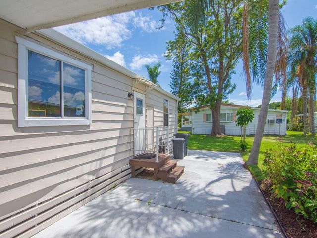 78 W Caribbean, Port St. Lucie, FL 34952