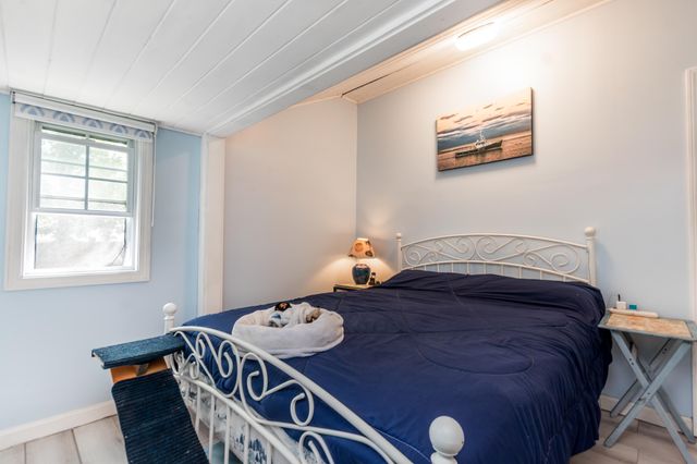 9 Bells Neck Road APT 5, West Harwich, MA 02671