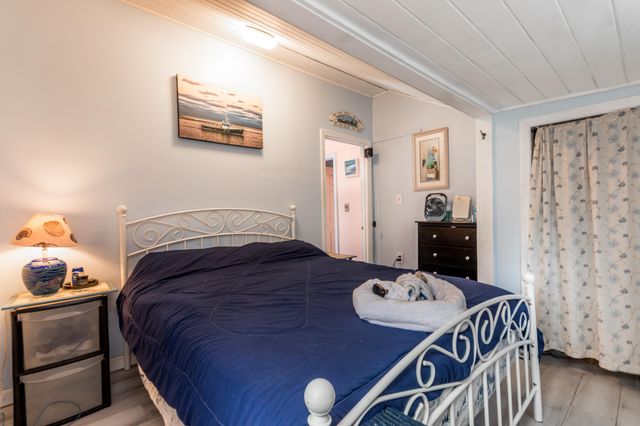 9 Bells Neck Road APT 5, West Harwich, MA 02671
