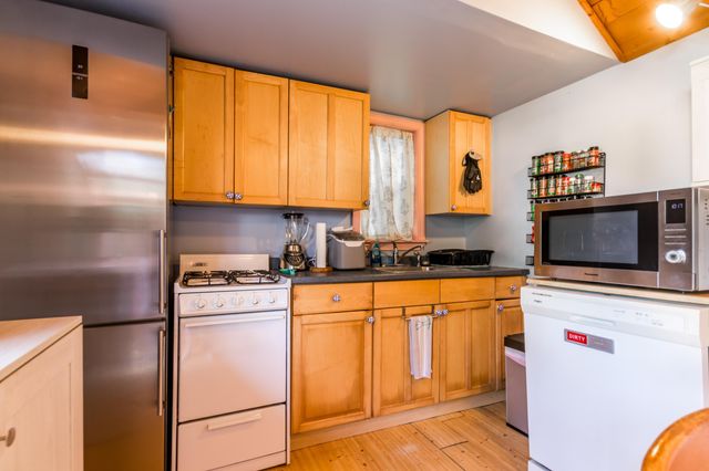 9 Bells Neck Road APT 5, West Harwich, MA 02671