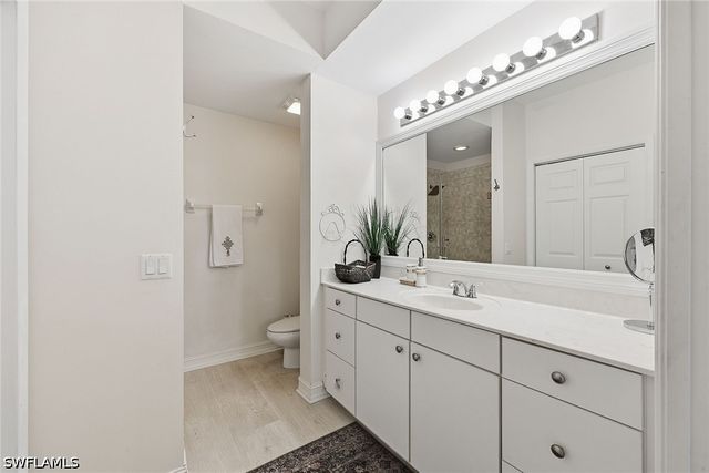 1886 Tarpon Bay DR S 204, Naples, FL 34119