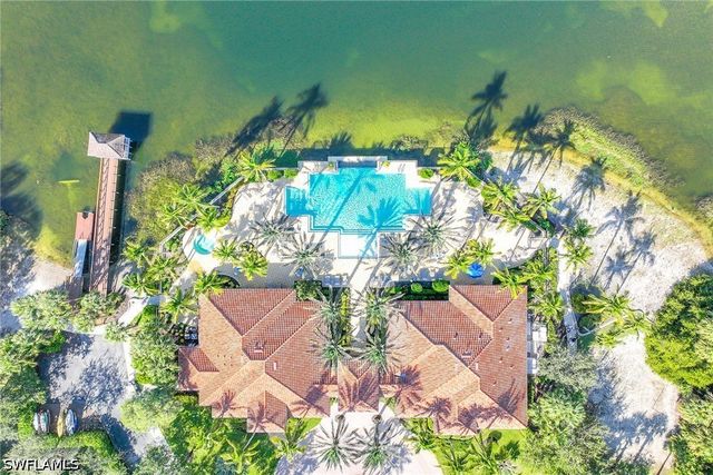 1886 Tarpon Bay DR S 204, Naples, FL 34119