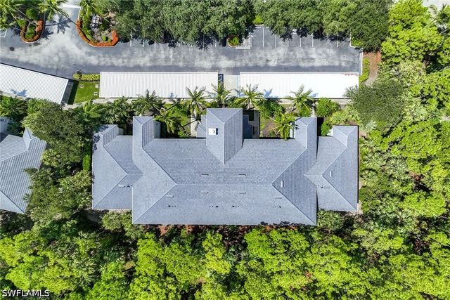 1886 Tarpon Bay DR S 204, Naples, FL 34119