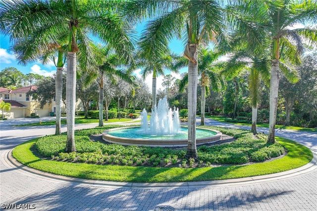 1886 Tarpon Bay DR S 204, Naples, FL 34119