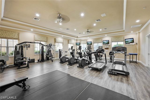 1886 Tarpon Bay DR S 204, Naples, FL 34119