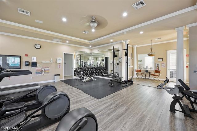 1886 Tarpon Bay DR S 204, Naples, FL 34119