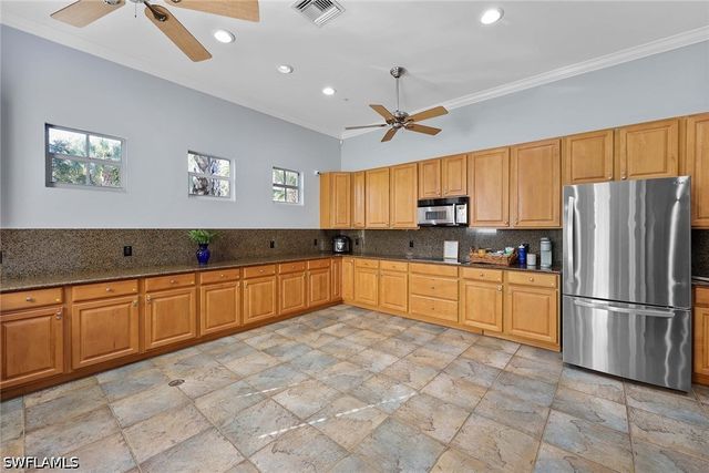 1886 Tarpon Bay DR S 204, Naples, FL 34119