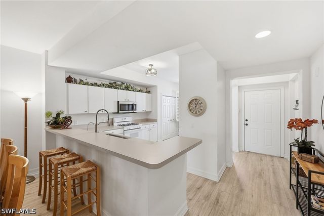 1886 Tarpon Bay DR S 204, Naples, FL 34119