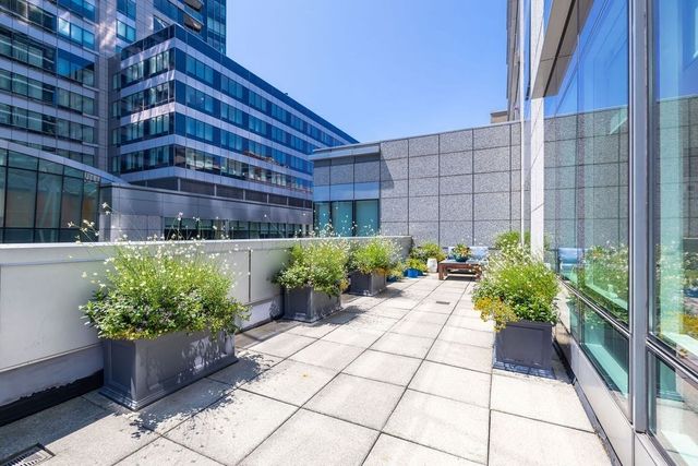 3 Avery St 906, Boston, MA 02111
