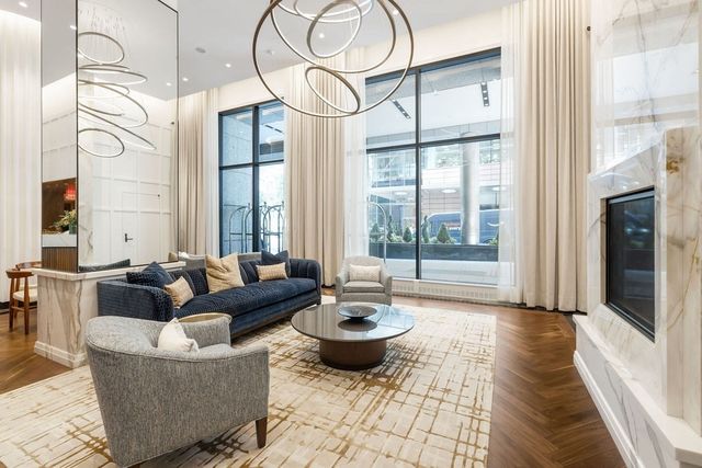 3 Avery St 906, Boston, MA 02111