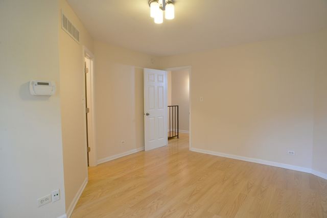 1263 Wyndham Lane 102, Palatine, IL 60074