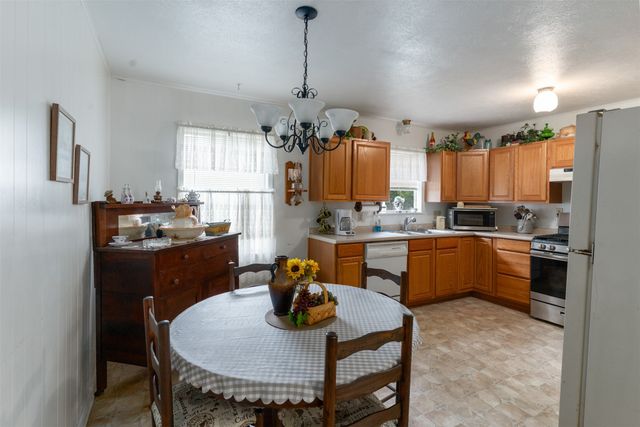 6111 County Road 2610, Bonham, TX 75418