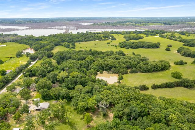 6111 County Road 2610, Bonham, TX 75418