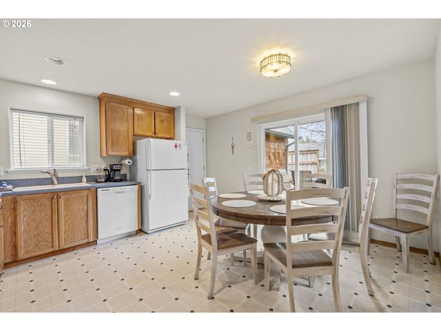 7850 PINE BEACH Loop, Rockaway Beach, OR 97136