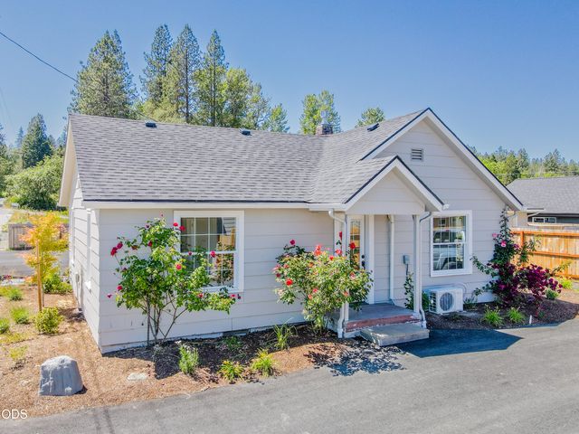 2732 Denton Trail, Grants Pass, OR 97527