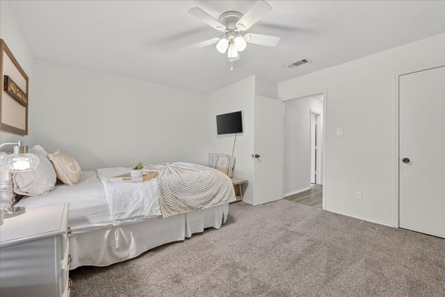 300 Cindy Court, Keller, TX 76248