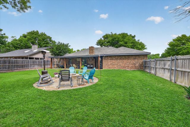 300 Cindy Court, Keller, TX 76248