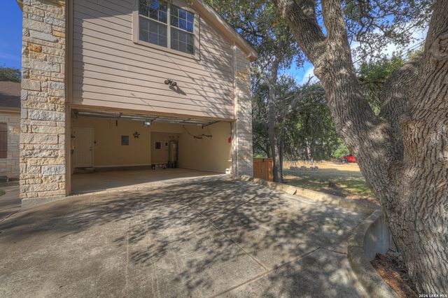 1060 Somerset, Canyon Lake, TX 78133