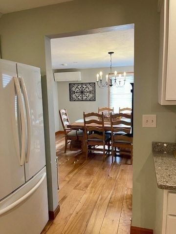 33 Easterly Dr, Sandwich, MA 02537