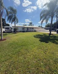 145 Liberty Way, Fort Pierce, FL 34951