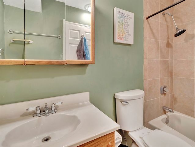 29 Rufus Jones Lane 29, Easton, MA 02356