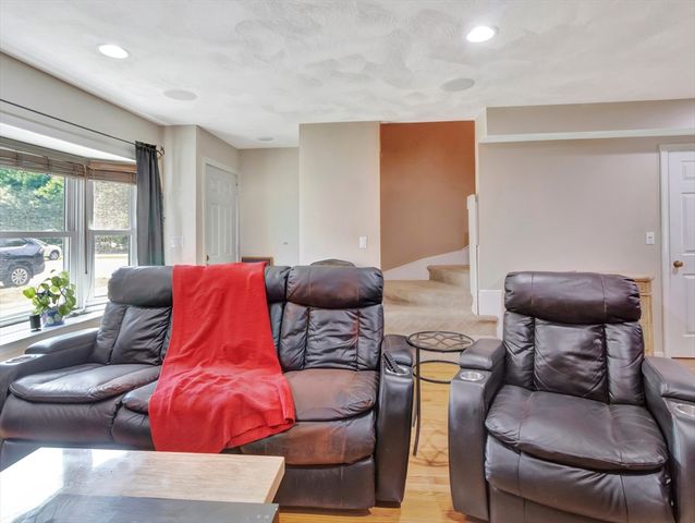 29 Rufus Jones Lane 29, Easton, MA 02356