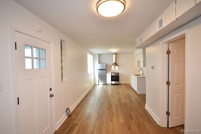 23831 John R Road, Hazel Park, MI 48030