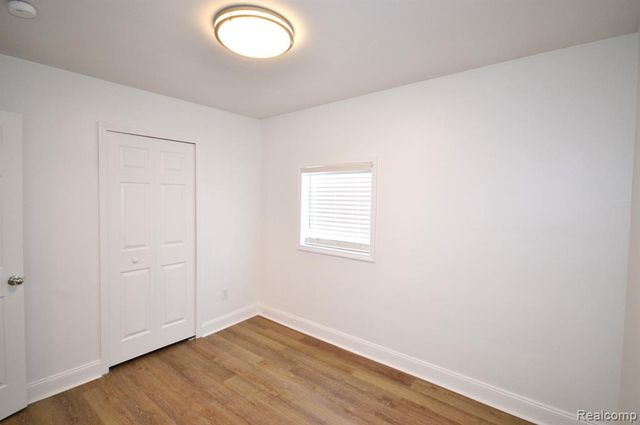 23831 John R Road, Hazel Park, MI 48030