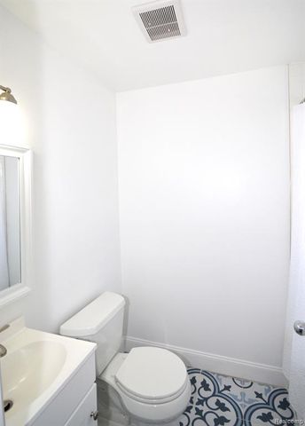 23831 John R Road, Hazel Park, MI 48030