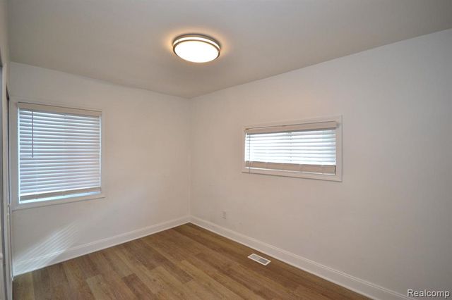 23831 John R Road, Hazel Park, MI 48030