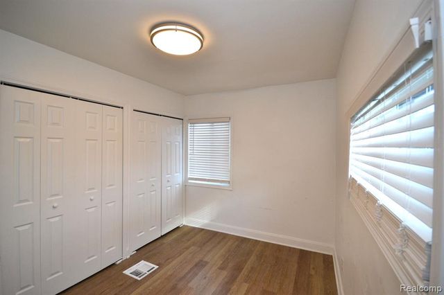 23831 John R Road, Hazel Park, MI 48030