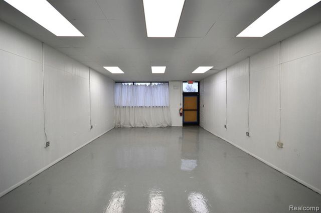 23831 John R Road, Hazel Park, MI 48030