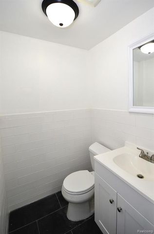 23831 John R Road, Hazel Park, MI 48030