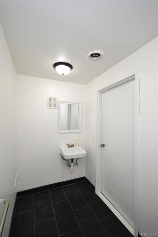 23831 John R Road, Hazel Park, MI 48030