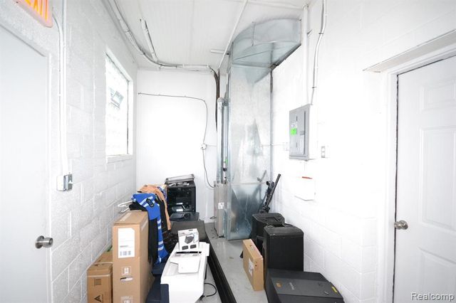 23831 John R Road, Hazel Park, MI 48030