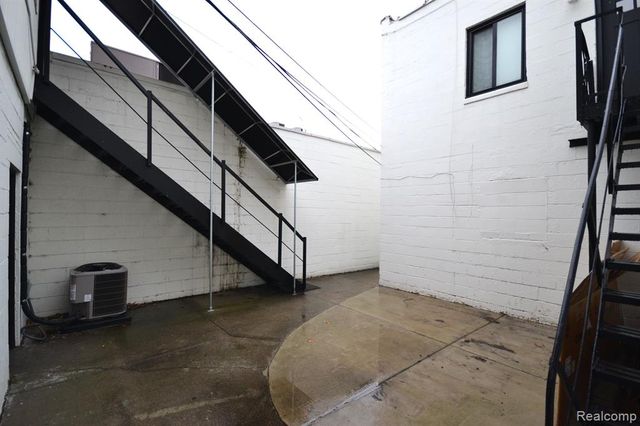 23831 John R Road, Hazel Park, MI 48030