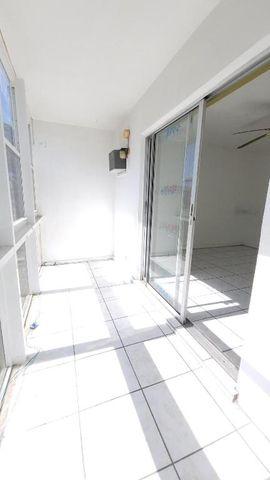 23 Kingswood B, West Palm Beach, FL 33417