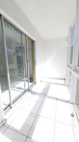 23 Kingswood B, West Palm Beach, FL 33417