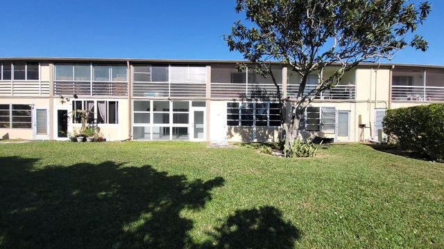 23 Kingswood B, West Palm Beach, FL 33417