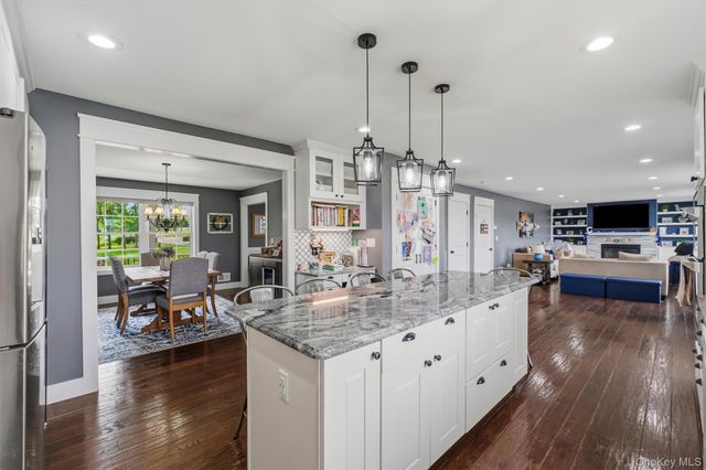 10 Domingues, Newburgh, NY 12550