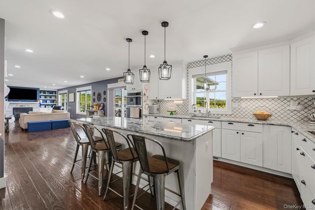 10 Domingues, Newburgh, NY 12550