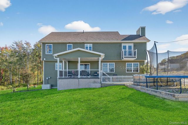 10 Domingues, Newburgh, NY 12550