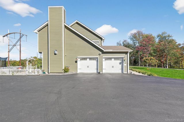 10 Domingues, Newburgh, NY 12550