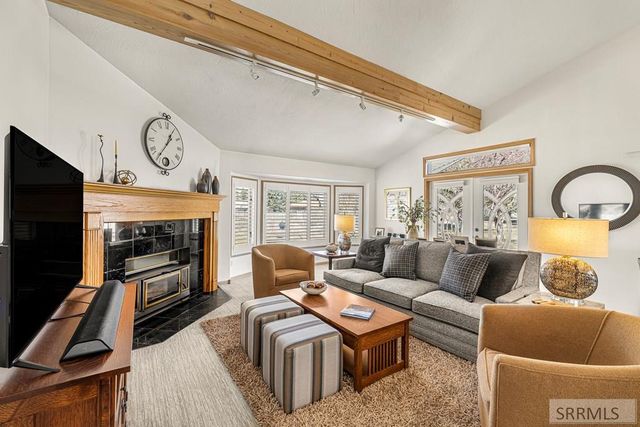 3082 Homestead Lane, Idaho Falls, ID 83404